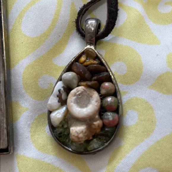 Natural Stone, Shell, Bead and Fossil Pendant Necklace Set NWOT Hand Crafted - Picture 3 of 6